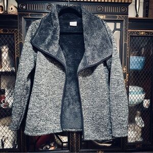 Columbia Gray Fleck Jacket With Black Fleece Lining & Pockets Size Small